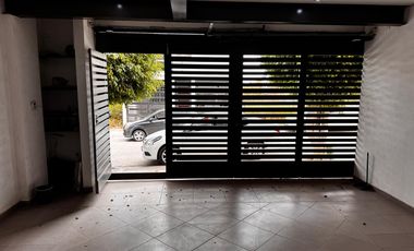 CASA SEMIAMUEBLADA EN RENTA, ZONA NORTE EN CIMA DIAMANTE CON ROOF GARDEN