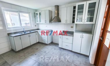 🏡✨ Se Vende Lindo Departamento Amplio En Surco – 170 M² ✨🏡