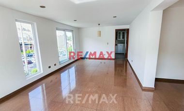 🏡✨ Se Vende Lindo Departamento Amplio En Surco – 170 M² ✨🏡