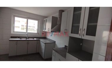 🏡✨ Se Vende Lindo Departamento Amplio En Surco – 170 M² ✨🏡