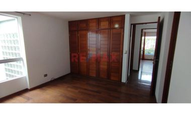 🏡✨ Se Vende Lindo Departamento Amplio En Surco – 170 M² ✨🏡