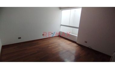 🏡✨ Se Vende Lindo Departamento Amplio En Surco – 170 M² ✨🏡
