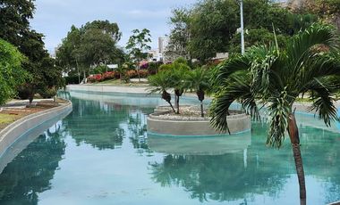 Se renta casa de 4 habitaciones en Urbanización Manta Beach