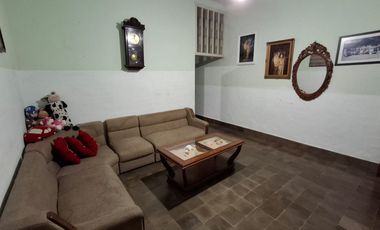 Rumah terawat Pusat Kota Bandung Jalan dipatiukur bandung