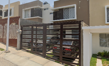 VENTA DE CASA EN TERRALTA SAN PEDRO TLAQUEPAQUE JALISCO