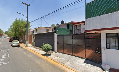 CASA EN VENTA EN RESIDENCIAL EL DORADO TLALNEPANTLA DE REMATE