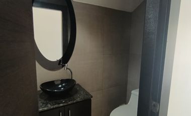 Alquilo hermosa casa en Urbanización Condado vicolinci