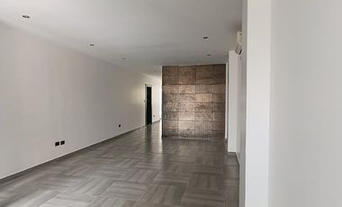 Alquilo hermosa casa en Urbanización Condado vicolinci