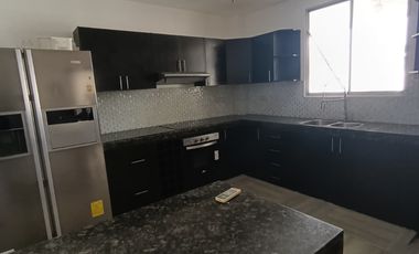 Alquilo hermosa casa en Urbanización Condado vicolinci