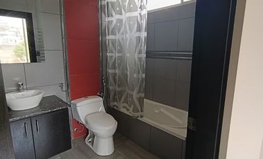 Alquilo hermosa casa en Urbanización Condado vicolinci