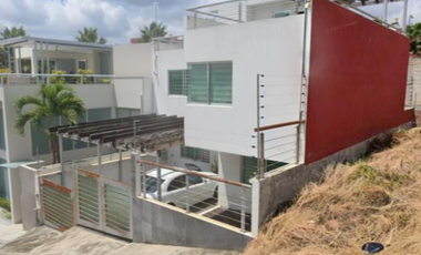 HERMOSA CASA EN VENTA EN BUDAPEST FRACC MONTE MAGNO XALAPA  MM