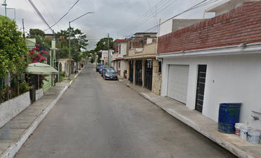 CASA EN VENTA PROF. FELIPE RESENDEZ, LAURO AGURRE, TAMPICO, TAMPS.