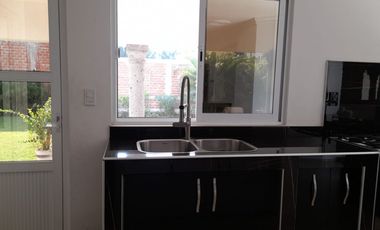 CASA EN VENTA, OACALCO, YAUTEPEC, MORELOS