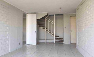 Departamento  pasos del Metro Lo Cruzat en Quilicura, Condominio San Ignacio. Oferta!Sin Comisión