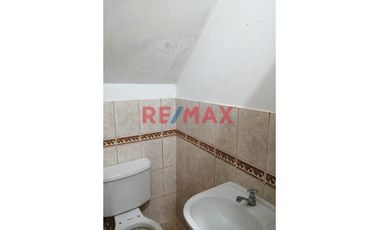 Se Vende Linda Y Amplia Casa En Esquina - Tingo Maria / Huánuco