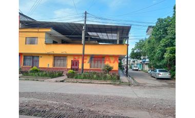 Se Vende Linda Y Amplia Casa En Esquina - Tingo Maria / Huánuco