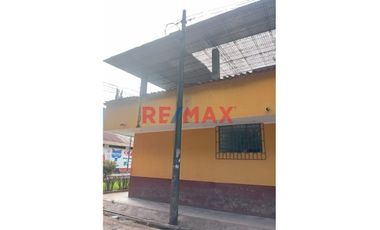Se Vende Linda Y Amplia Casa En Esquina - Tingo Maria / Huánuco