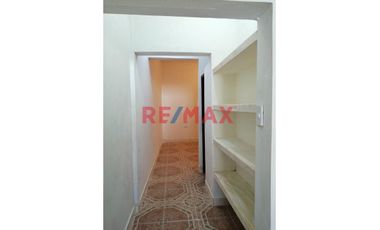 Se Vende Linda Y Amplia Casa En Esquina - Tingo Maria / Huánuco