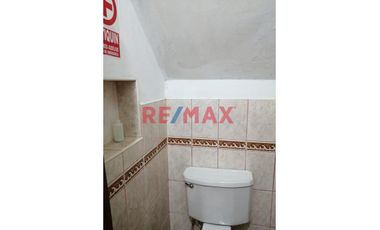 Se Vende Linda Y Amplia Casa En Esquina - Tingo Maria / Huánuco