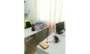 Se Vende Linda Y Amplia Casa En Esquina - Tingo Maria / Huánuco
