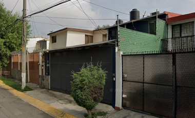 CASA EN VENTA EN PASEO DE LOS COCHES Nº 16, LOTE 22, MANZANA 25, FRACCIONAMIENTO RESIDENCIAL EL DORADO, TLALNEPANTLA, ESTADO DE MÉXICO