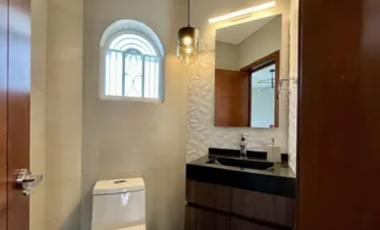 Casa en venta López de Legazpi, Cd. Satélite, Naucalpan de Juárez, Méx.