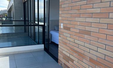En Renta departamento Penthouse de 2 Dormitorios por el Hospital del Río