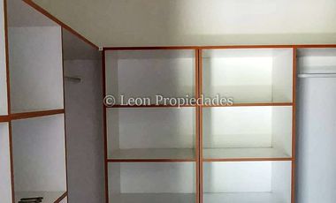 Leon Propiedades vende y arrienda con compromiso de compraventa Gran parcela con casa en condominio, Sector Alhué, Curacaví.