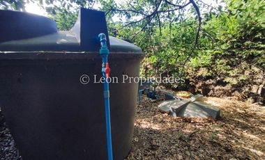 Leon Propiedades vende y arrienda con compromiso de compraventa Gran parcela con casa en condominio, Sector Alhué, Curacaví.