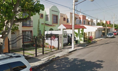 HERMOSA CASA EN VENTA EN CAPRICORNIO CANCUN Q.R.  MM