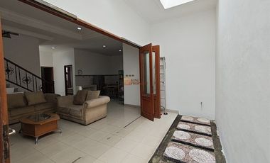 Rumah 2 Lantai Siap Huni Taman Permata Indah, Dekat Pusat Kuliner Teluk Gong & Daan Mogot