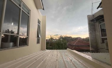 Dijual Rumah Baru Renovasi di Emerald Spring Bekasi, Lokasi Bagus