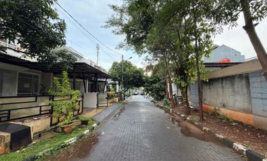 Dijual Rumah Baru Renovasi di Emerald Spring Bekasi, Lokasi Bagus