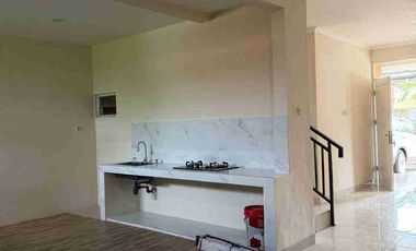 Dijual Rumah Baru Renovasi di Emerald Spring Bekasi, Lokasi Bagus