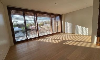 6 Bedroom House For Sale in Alabang Muntinlupa at Alabang Hills Village near Alabang Town Center