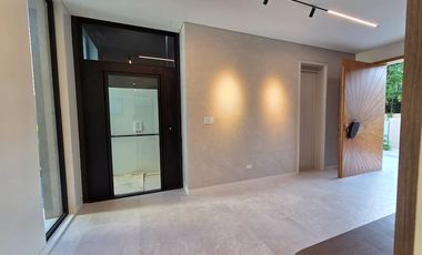 6 Bedroom House For Sale in Alabang Muntinlupa at Alabang Hills Village near Alabang Town Center