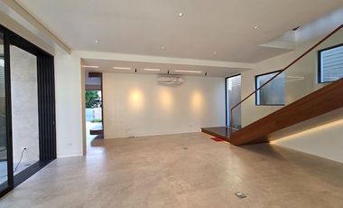 6 Bedroom House For Sale in Alabang Muntinlupa at Alabang Hills Village near Alabang Town Center