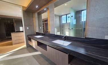 6 Bedroom House For Sale in Alabang Muntinlupa at Alabang Hills Village near Alabang Town Center