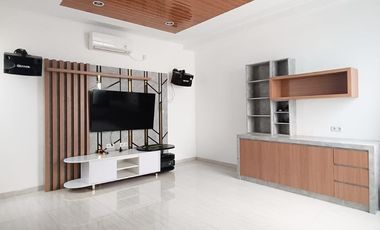 DIJUAL RUMAH FULL FURNISH FULL INTERIOR KOMPLEK EKSKLUSIF KM 5 PALEMBANG