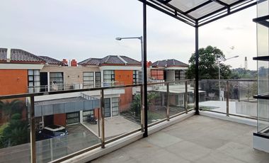 DIJUAL RUMAH FULL FURNISH FULL INTERIOR KOMPLEK EKSKLUSIF KM 5 PALEMBANG