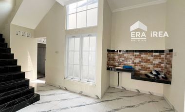 DIJUAL RUMAH BARU DI SOLO DEKAT PASAR JONGKE