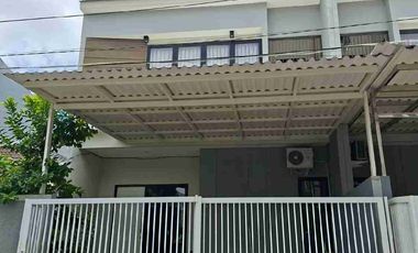 Jual Rumah Minimalis Modern, 2LT, lokasi strategis, dkt ITS, Pakuwon City