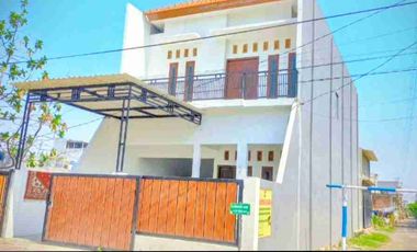 Rumah cantik di Sepanjang Indah Babakan