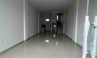 Ruko Siap Pakai Lokasi strategis Parkir Luas Harga Ekonomis dekat Akses Tol Jatibening