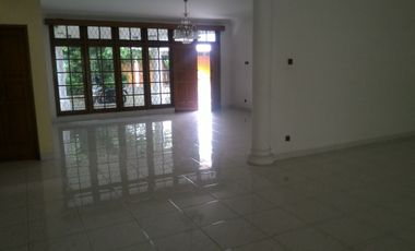 Rumah Bisa Kantor, Lokasi Strategis di area Cilandak, Cipete, Fatmawati