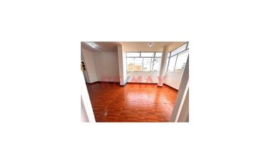 Venta De Departamento 2Do Piso - La Estancia De Lurin