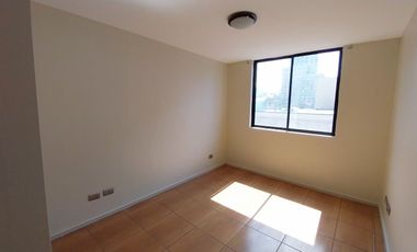 Departamento 2D / 2B + Estacionamiento calle Huérfanos con Manuel Rodriguez