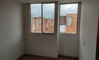 SE ARRIENDA CASA CONJUNTO CANDELARIA CAJICA