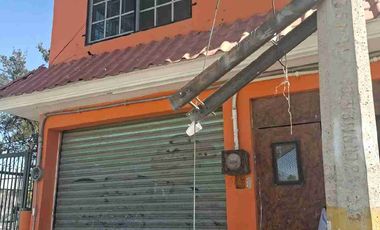 EXCELENTE PROPIEDAD CON 3 LOCALES COMERCIALES Y UN DEPARTAMENTO U OFICINA