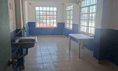 EXCELENTE PROPIEDAD CON 3 LOCALES COMERCIALES Y UN DEPARTAMENTO U OFICINA